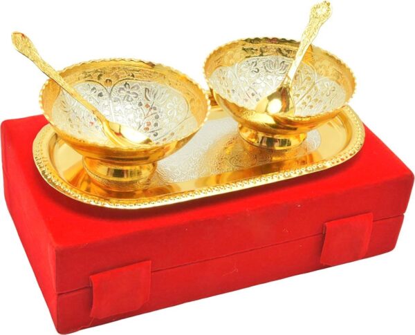 IndianCraftVilla Handmade Occasion gifts silver gold plated unique bowl set with comes with gift pack use for Dry Fruits, gifting purposes on Wedding Aniversary Diwali Christmas Occasion, 0.1 liter